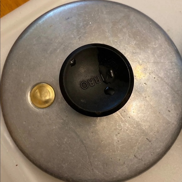 Mirro Aluminum Pot 1QT vapo lid - Picture 5 of 5